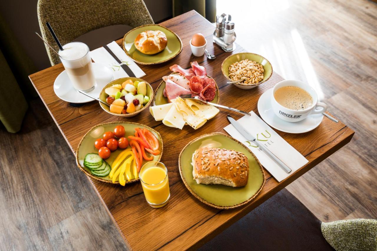 Riku Hotel ฟุลเลนดอร์ฟ ภายนอก รูปภาพ